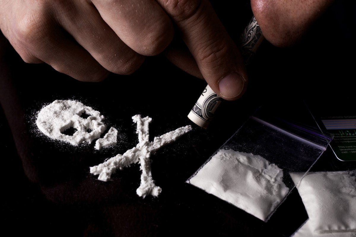 Cocaine Addiction: Signs and Effects of Cocaine Abuse 
