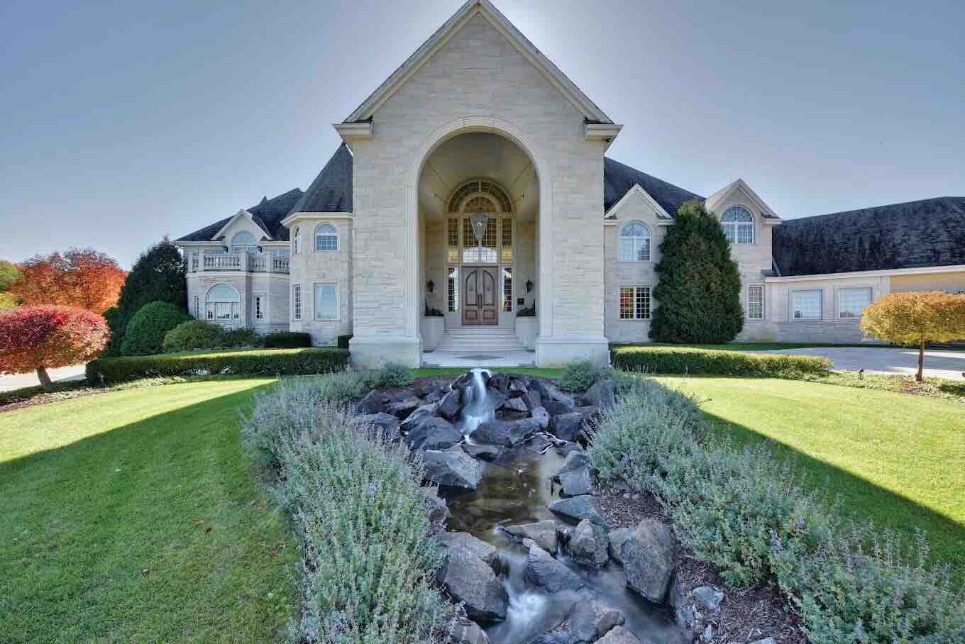 The Manor by Windrose Recovery Featured Image