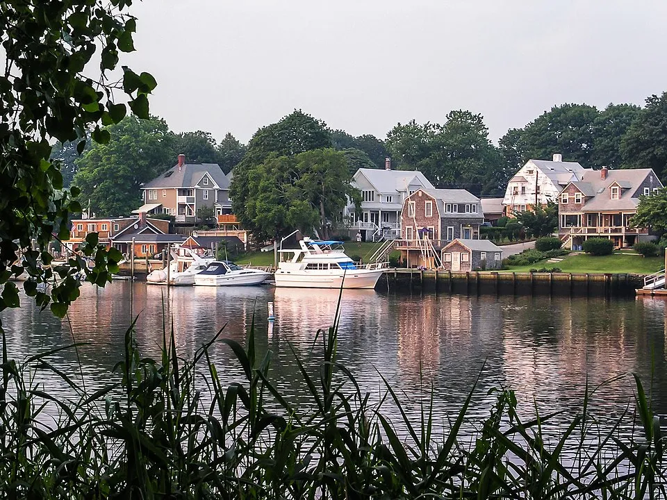 Warwick Featured Image